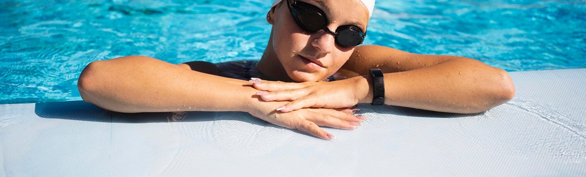 Private swimming lesson in a residential pool